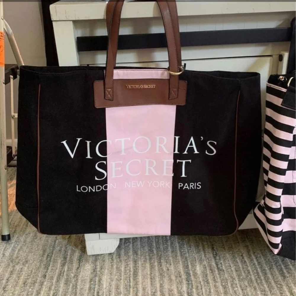 Victoria secrets tote bag